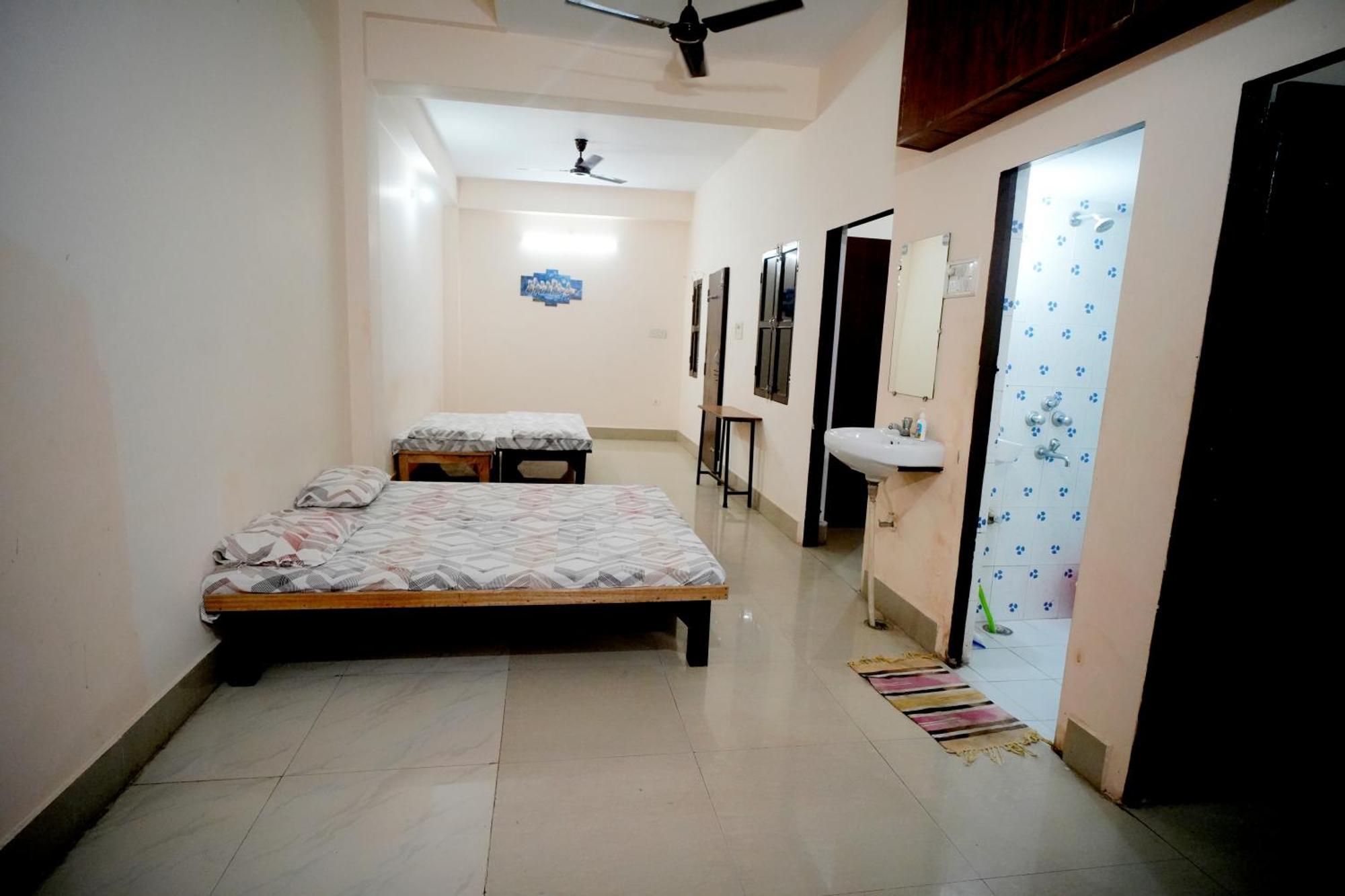 Banaras Gully House 500 Ft From The Ghats Varanasi Ngoại thất bức ảnh