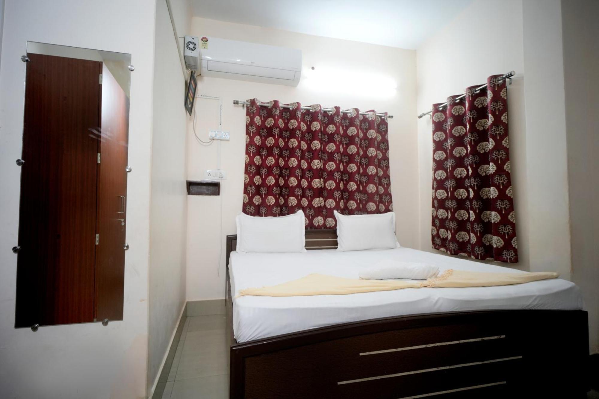 Banaras Gully House 500 Ft From The Ghats Varanasi Ngoại thất bức ảnh